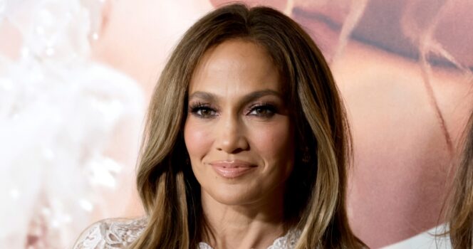Jennifer Lopez slammed