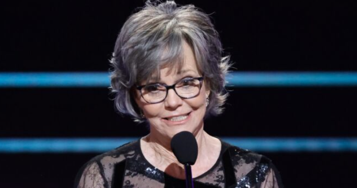 Sally Field responds to critics who called her “ugly”