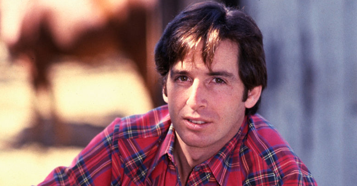 Actor Robert Carradine dies at 71
