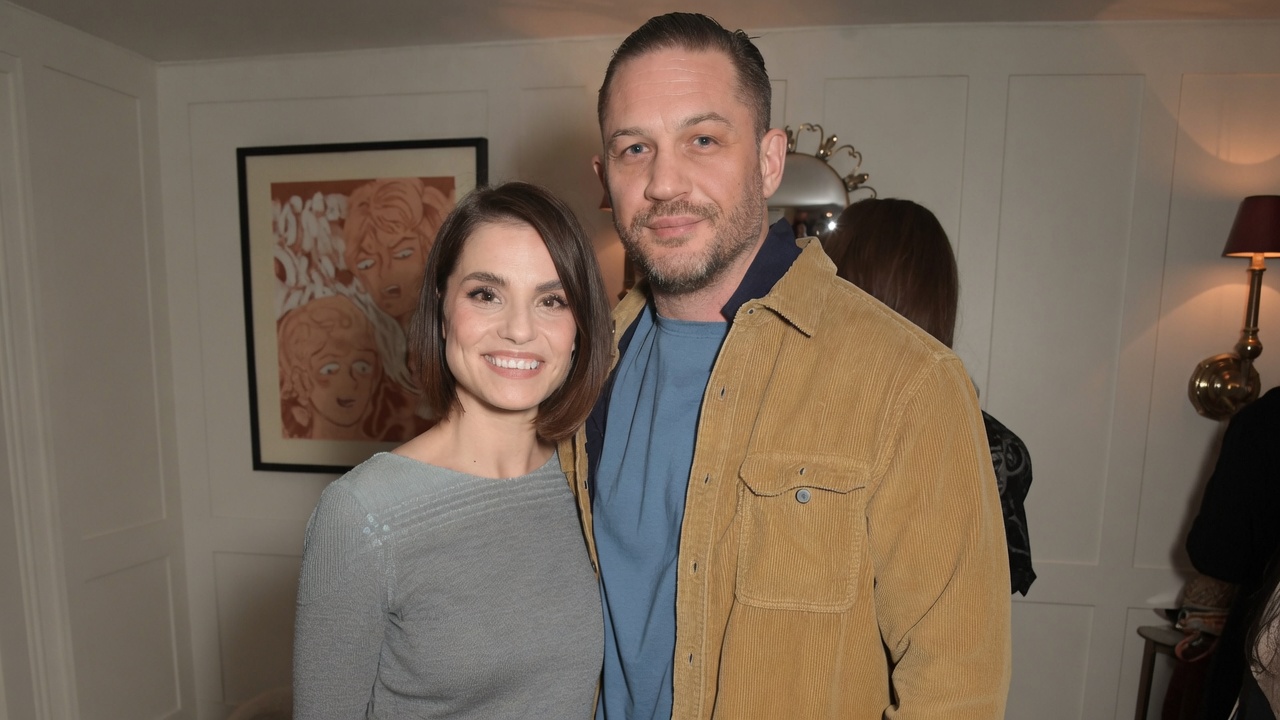 “Why?” — Tom Hardy shuts down a reporter at a press conference as a private question crosses the line, delivering a chilling warning to tabloid media worldwide